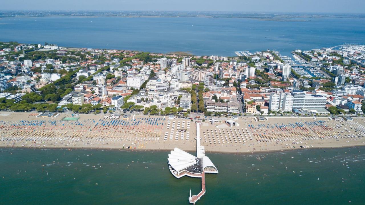 Ferienwohnung Residenza Marco Polo Lignano Sabbiadoro Exterior foto
