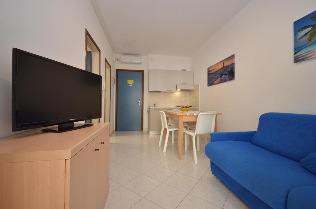 Ferienwohnung Residenza Marco Polo Lignano Sabbiadoro Exterior foto