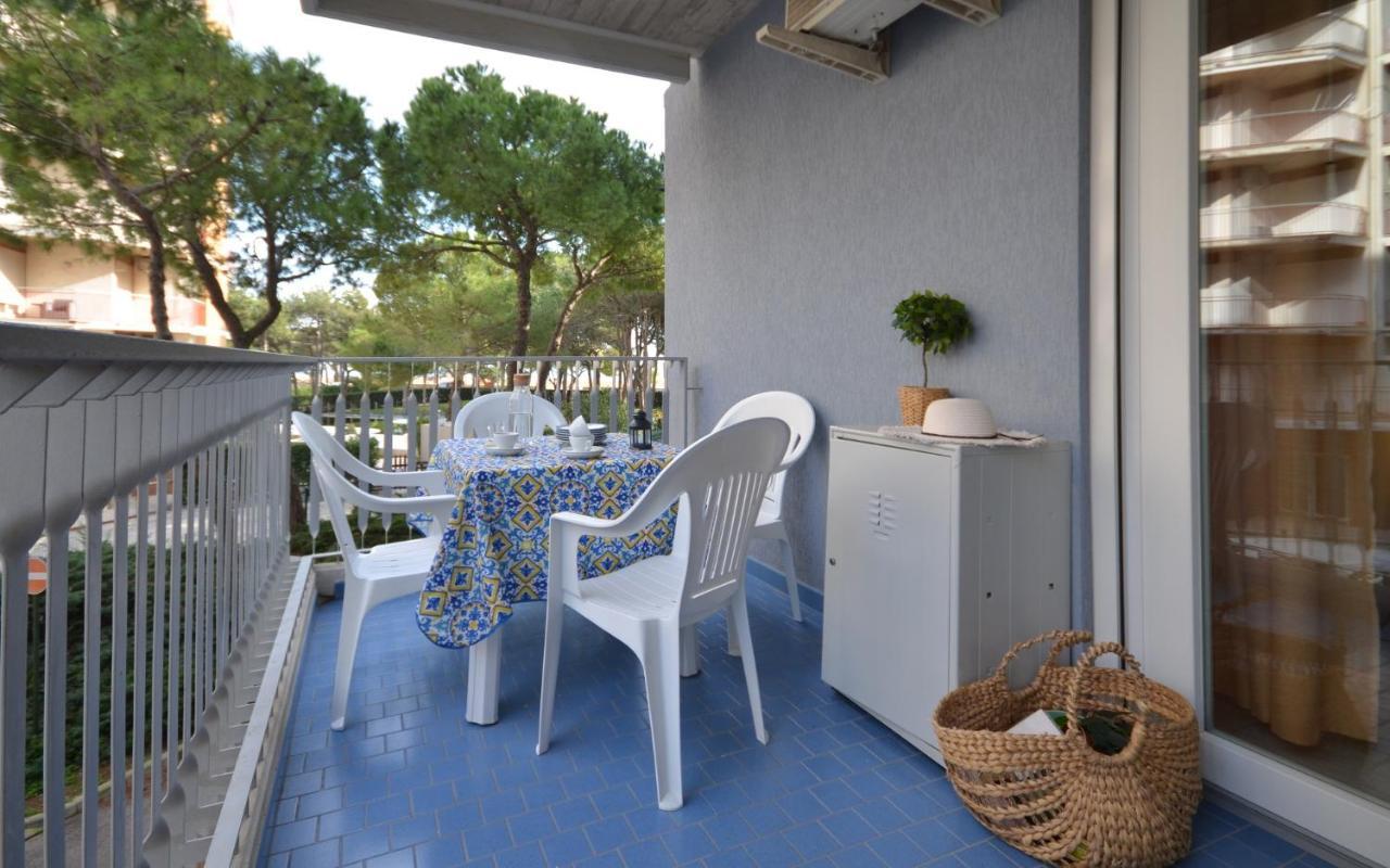 Ferienwohnung Residenza Marco Polo Lignano Sabbiadoro Exterior foto