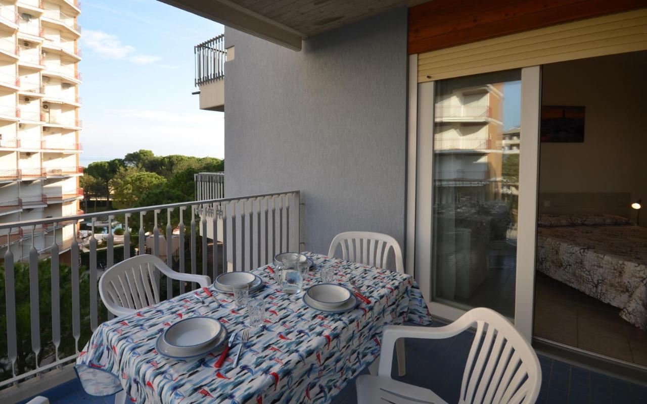 Ferienwohnung Residenza Marco Polo Lignano Sabbiadoro Exterior foto