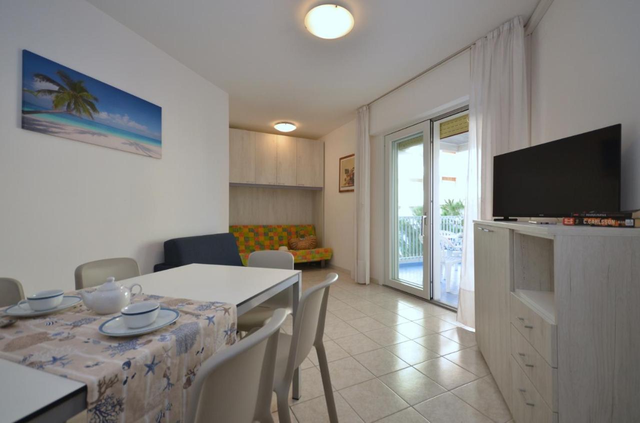 Ferienwohnung Residenza Marco Polo Lignano Sabbiadoro Exterior foto